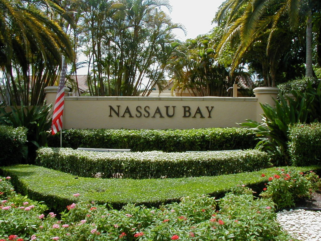 Nassau Bay